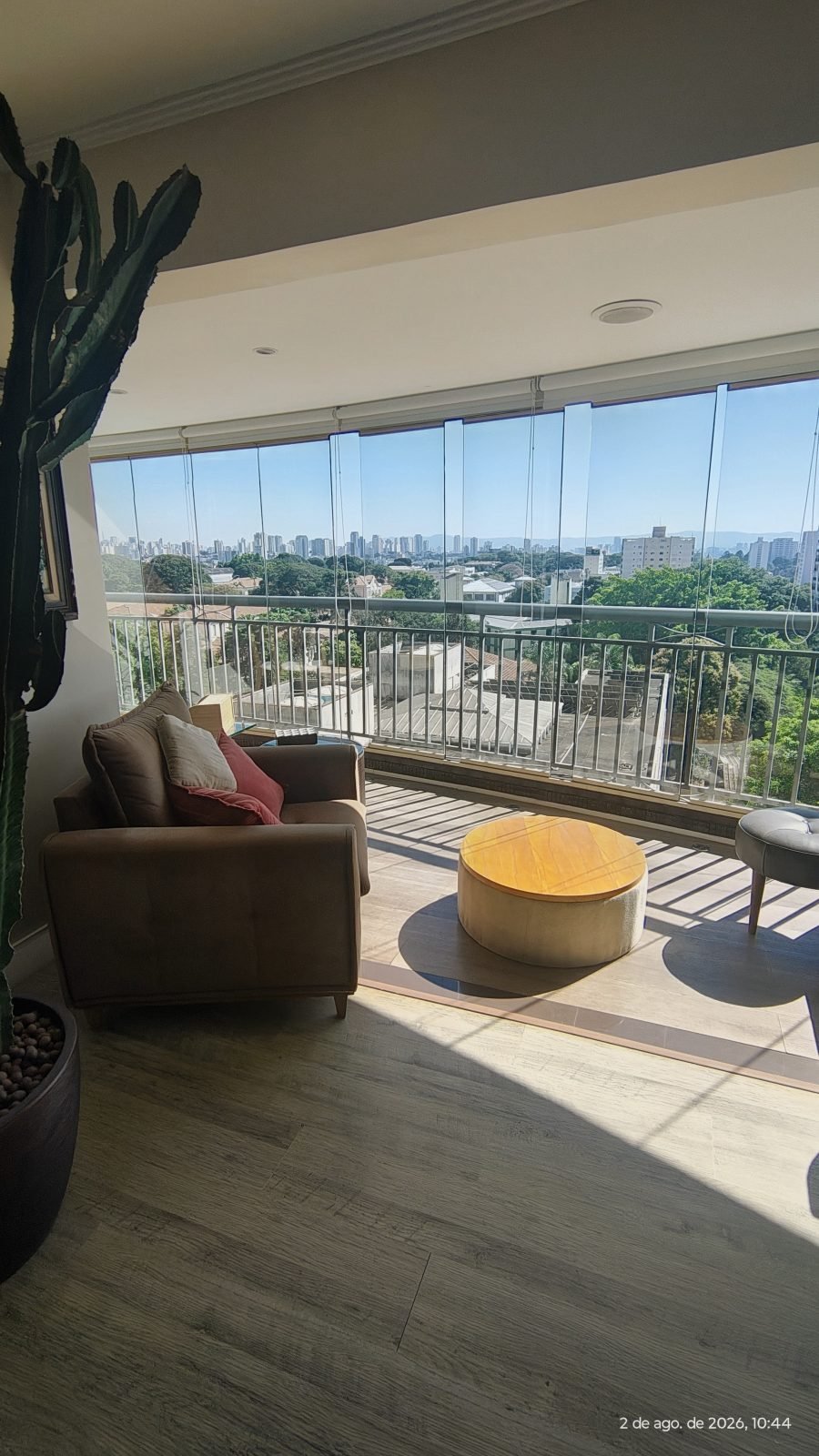 Varanda com cortina de vidro — apartamento de 170 m² no Vila Imperial Ipiranga