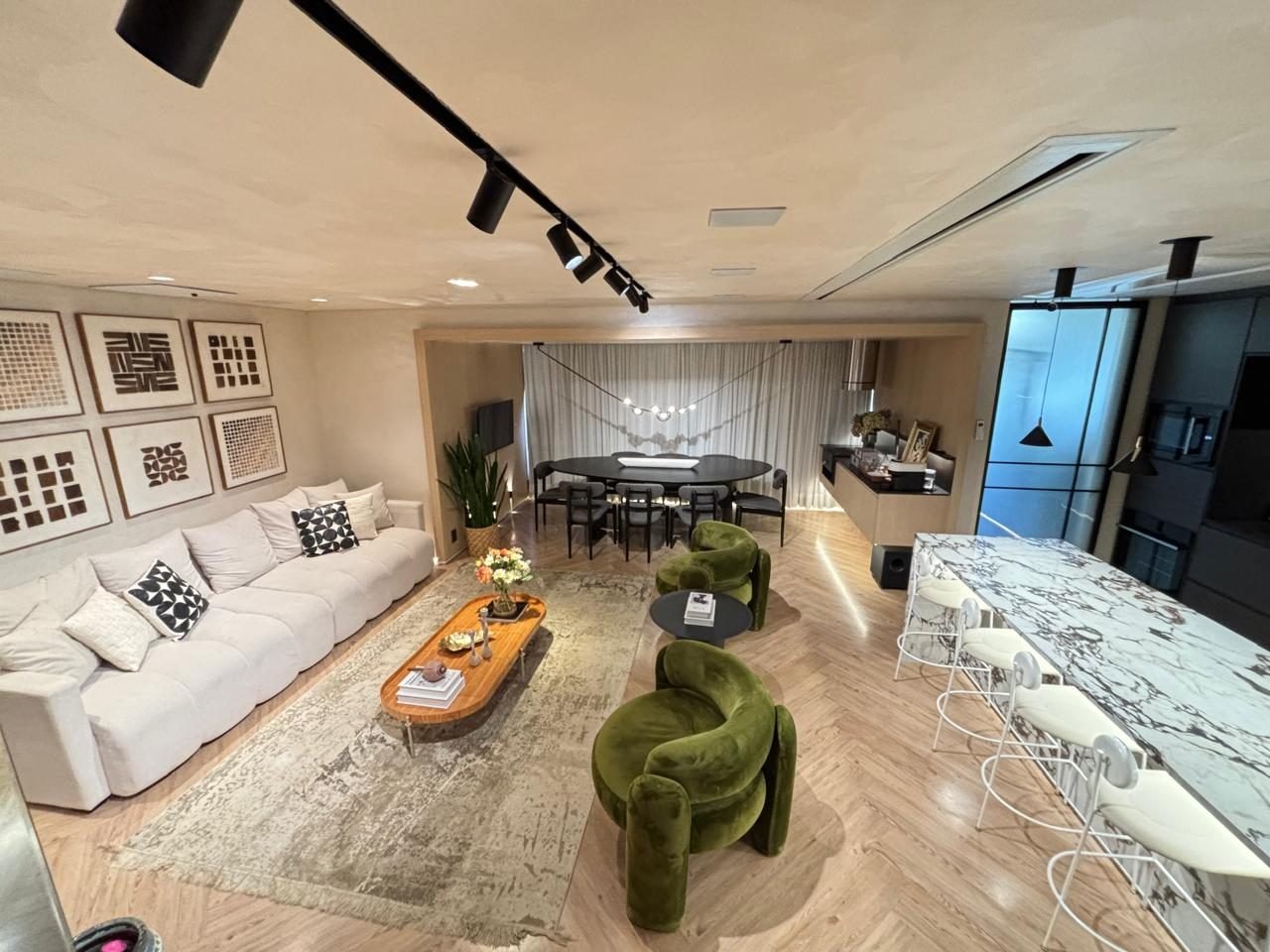 Living, jantar e ilha em um único ambiente